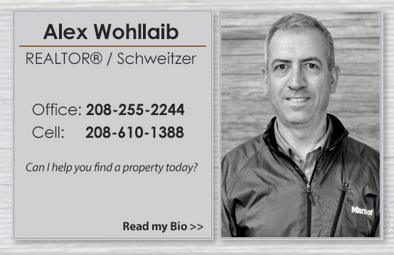 Alex Wohllaib Agent for Century 21 RiverStone